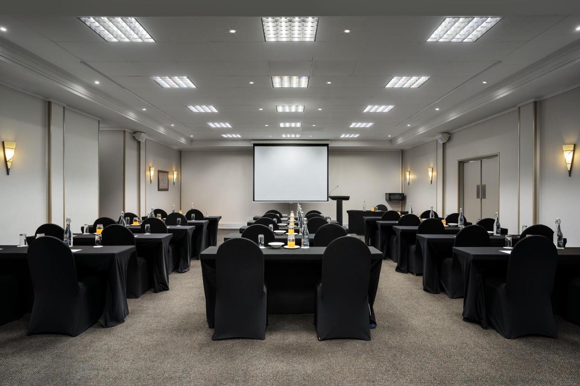 Protea Hotel By Marriott Karridene Beach Amanzimtoti Exterior foto
