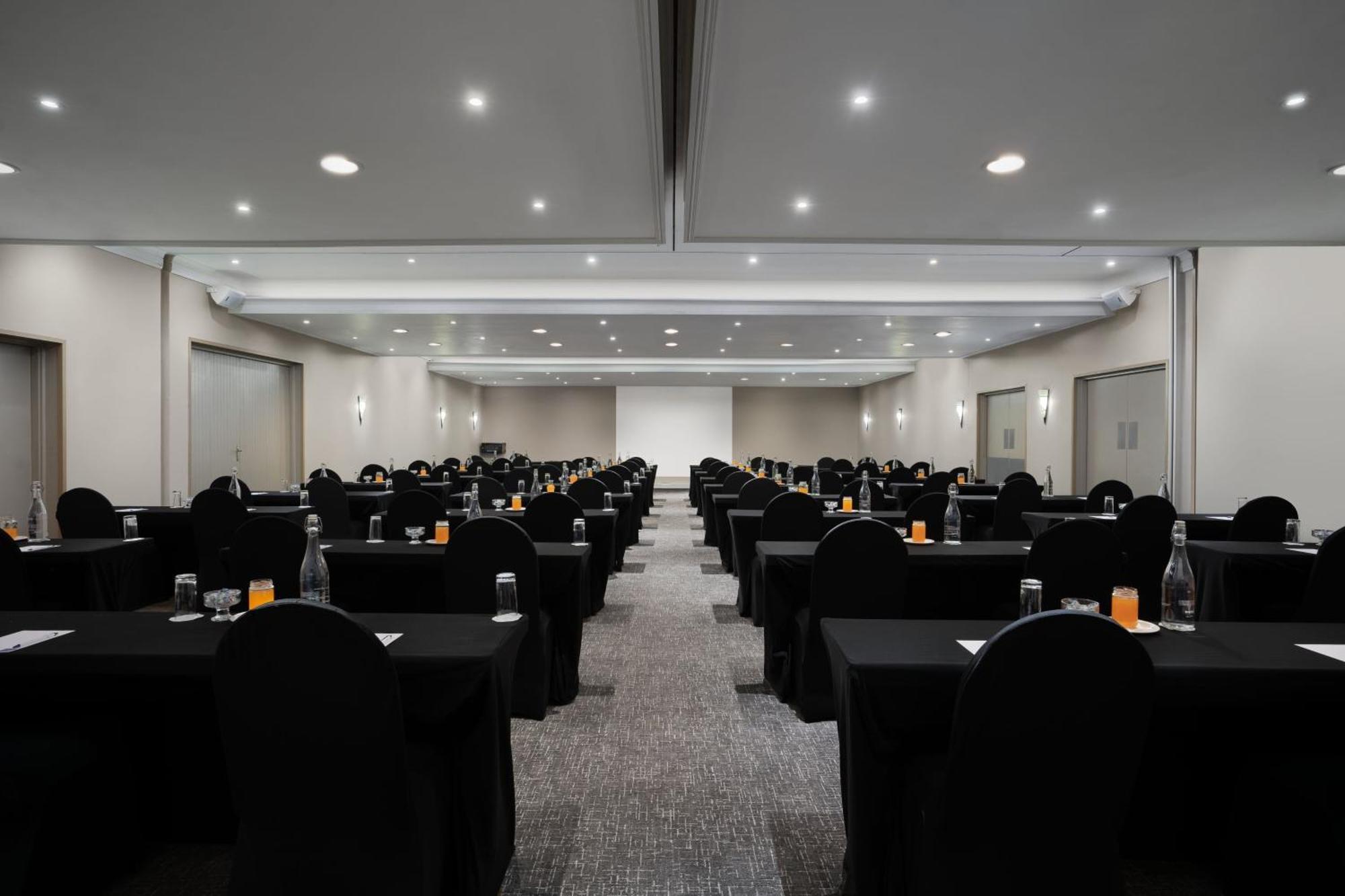 Protea Hotel By Marriott Karridene Beach Amanzimtoti Exterior foto