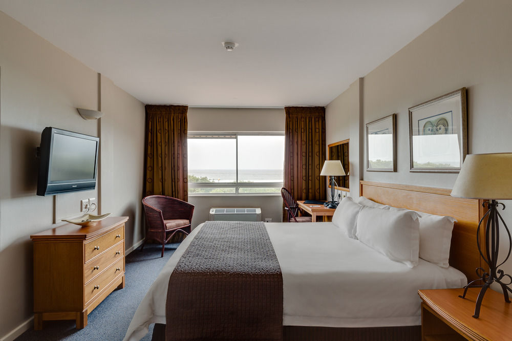 Protea Hotel By Marriott Karridene Beach Amanzimtoti Exterior foto