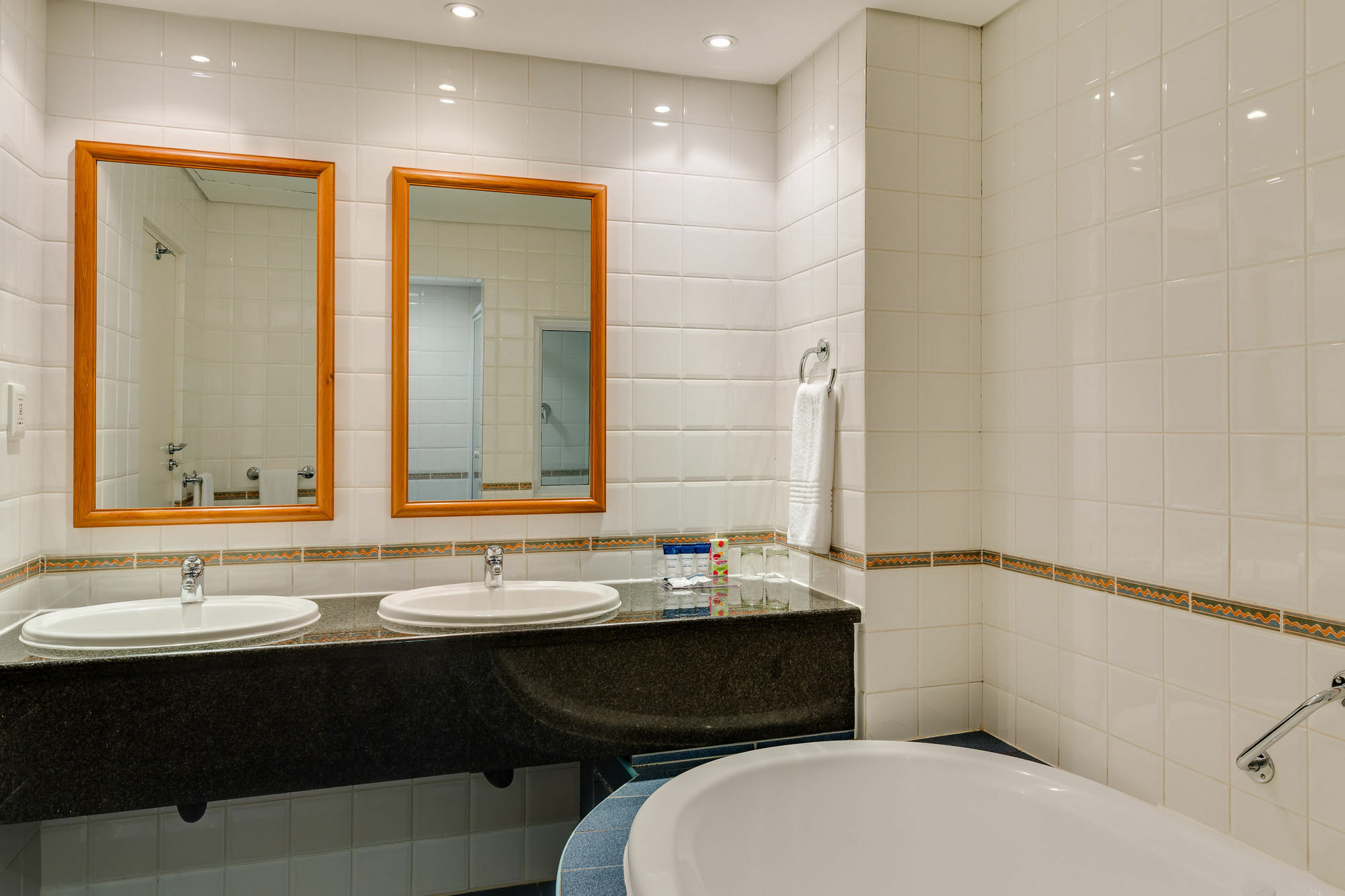 Protea Hotel By Marriott Karridene Beach Amanzimtoti Exterior foto